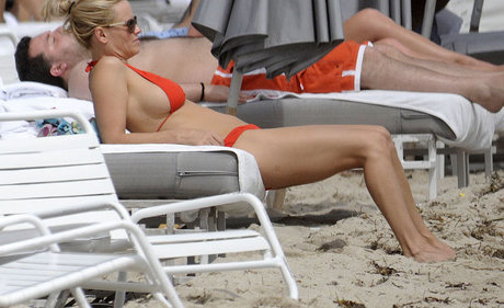 Jenny McCarthy hd actress photos