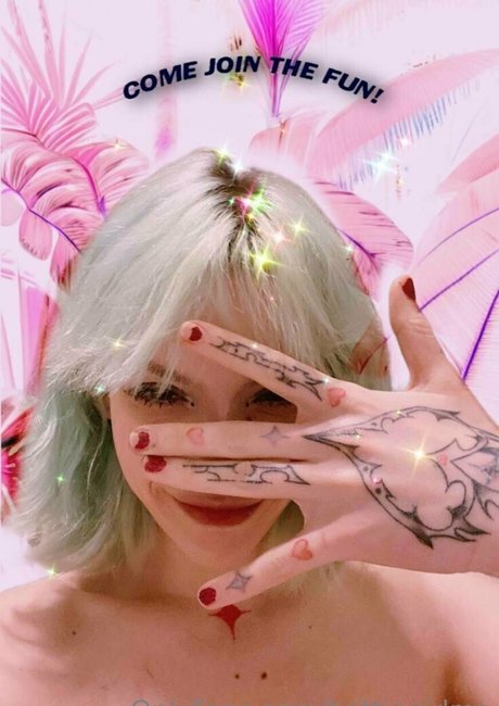 hottiegirlme pornstar exclusive image