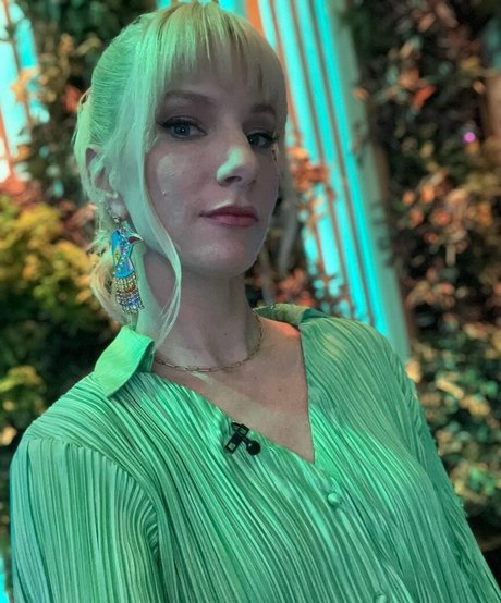 Heather Morris star sexy pic