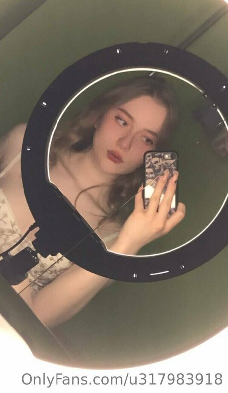 celebrity hannah montana model pornographic images