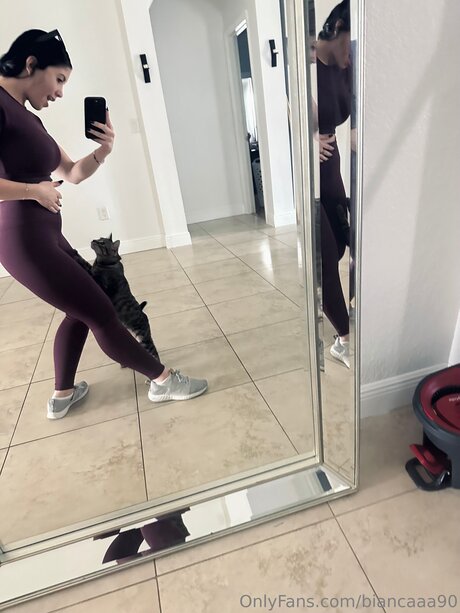 biancaaa90 art model archive