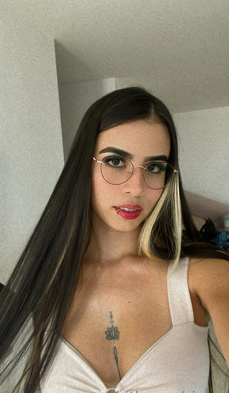 cinthyarodriguez pretty pornstar picture