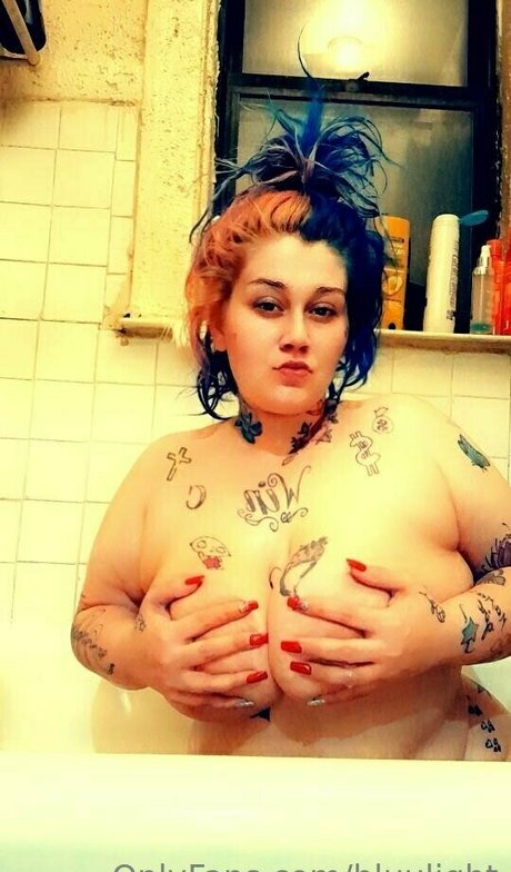 bluulight pornstar pretty photo