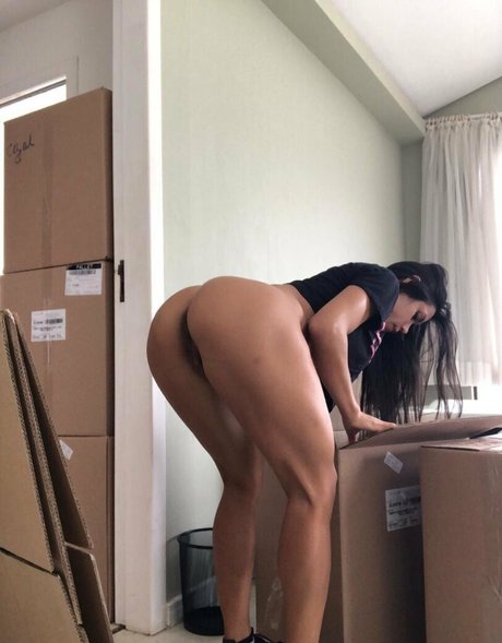 Indianara Jung star high quality pics