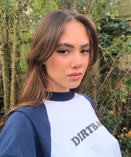 Saoirse Alicia Behzadi nudes star picture