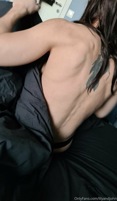 lilystrongfree pornographic actress pictures