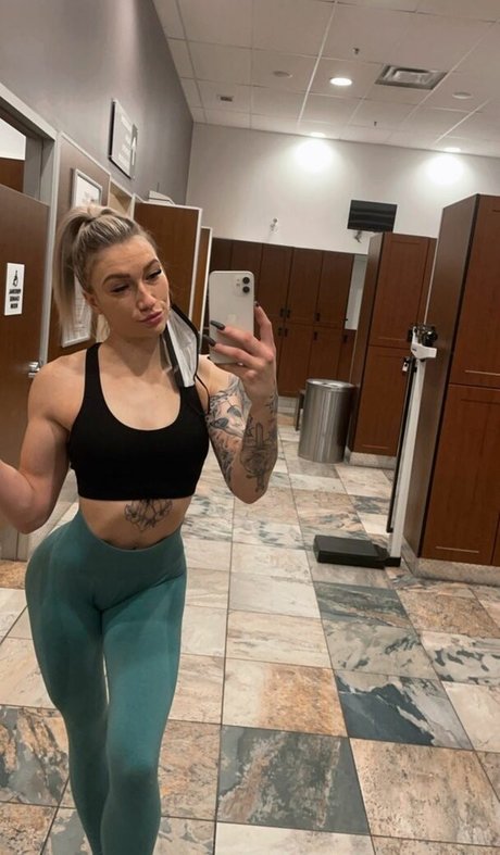 tattooed onlyfans nude pictures