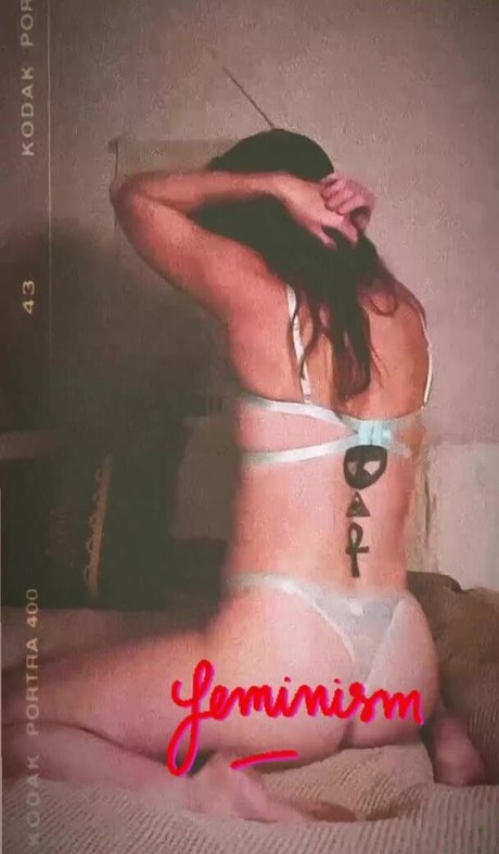 gingrbreadginny nudes model archive