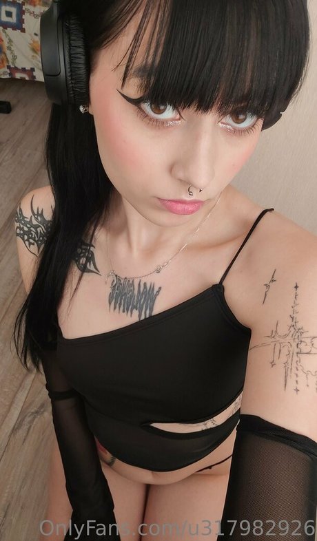 nefer titi xxx free model picture