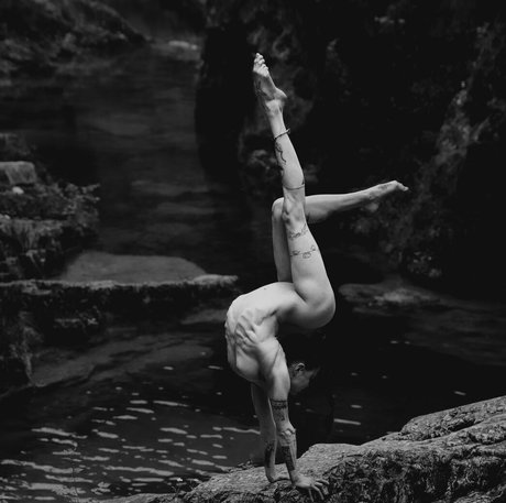 Stefanie Millinger pornstar hd pics