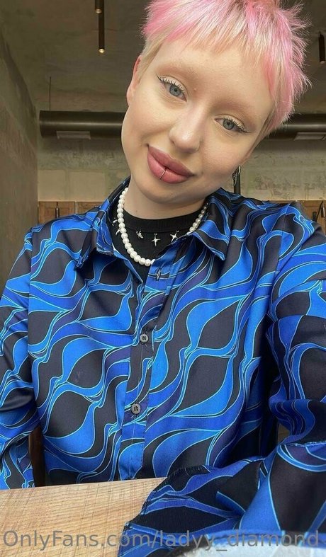 sexy selfie onlyfans top picture