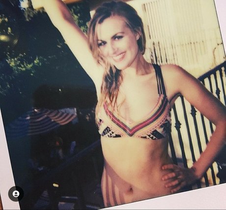 Rose And Rosie free pornstar images