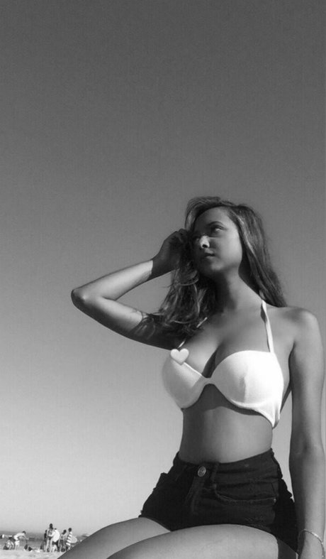 txixsha best actress pics