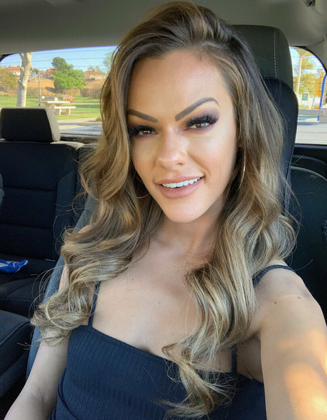 ailadonovannn hot pornstar gallery