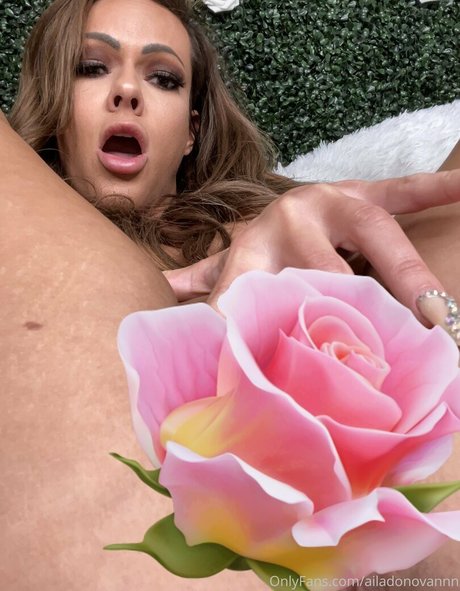 ailadonovannn star perfect photo