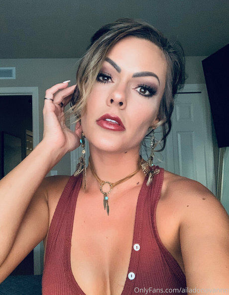 ailadonovannn sex star pic