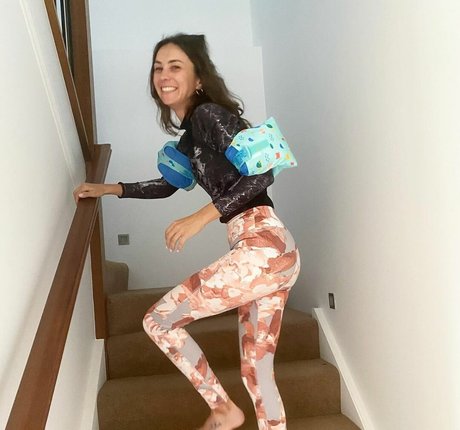 Amy Shark sex pornstar archive