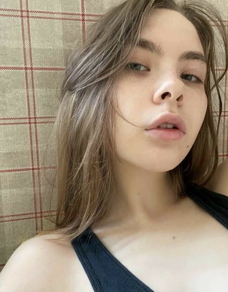 mirtaworld model naked images