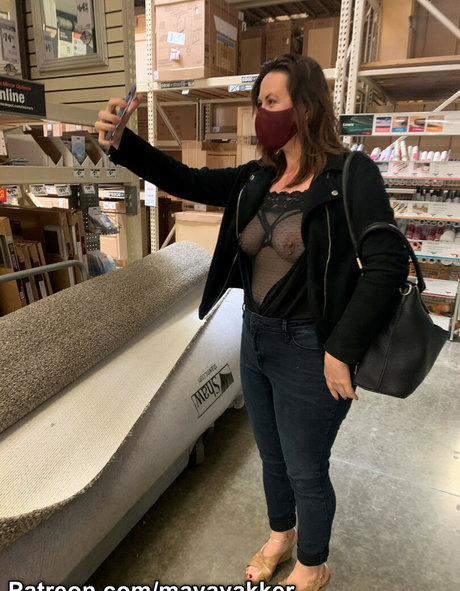 Maya Vakker exclusive pornstar picture