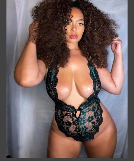 sirensaysseduce pornstar top image