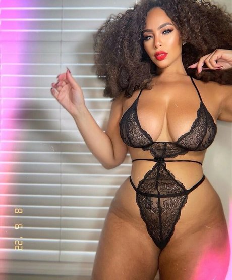 latina feet onlyfans pornographic image