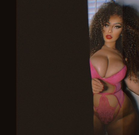 sirensaysseduce nudes model archive