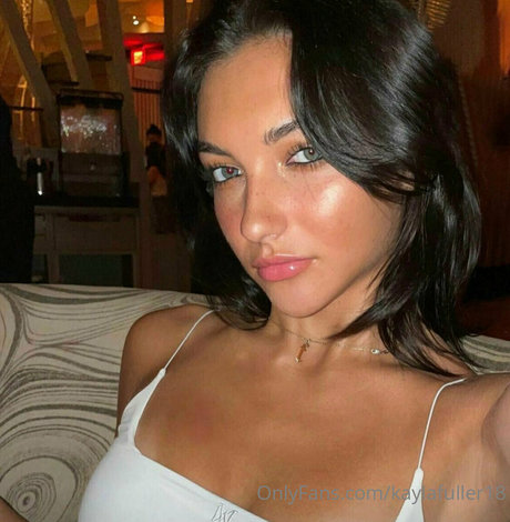 kaylafuller18 naked model pic