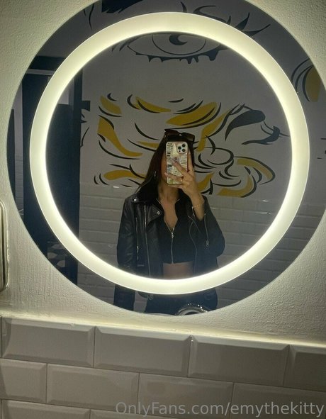 muscle girls onlyfans pornographic photos