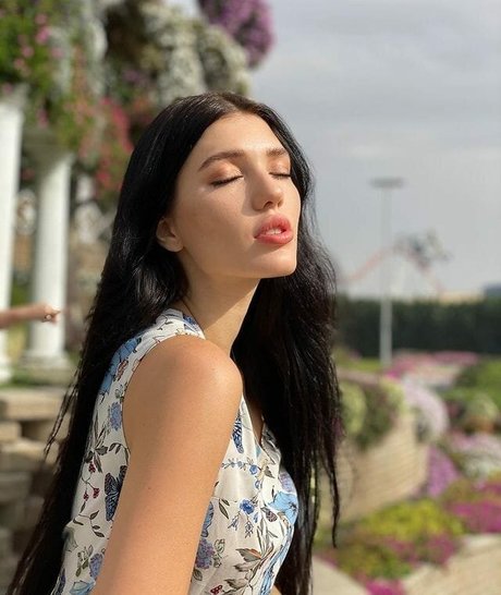 Alina Enero pornographic actress gallery