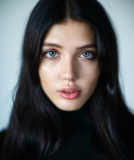 Alina Enero star pornographic photo