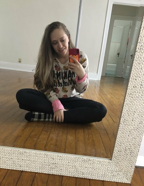 kagneylinn perfect actress archive