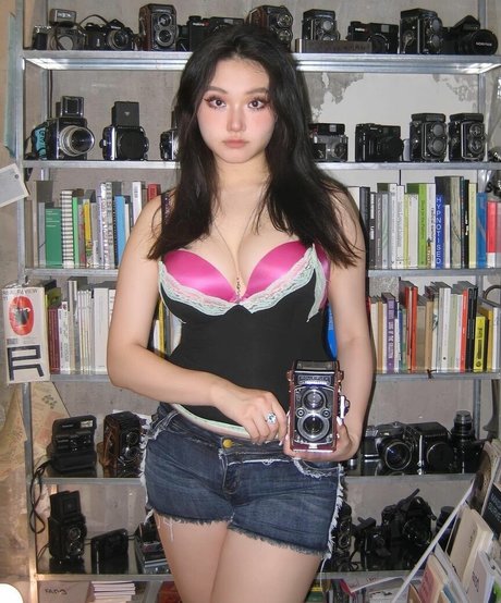 Vicki Mranrr free pornstar picture