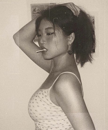 Vicki Mranrr xxx pornstar photos