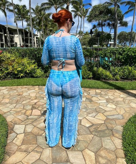 Ash e e nudes model gallery