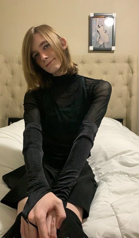 asian blonde onlyfans free xxx photo