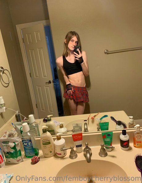 cheerleader onlyfans pornographic pic