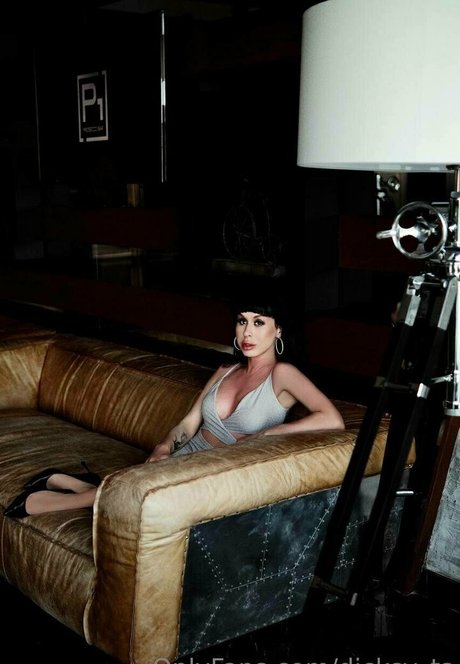 dicksy ts xxx star img