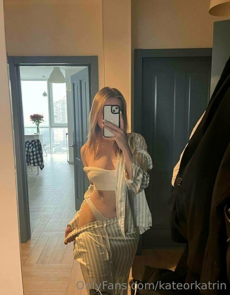 real twin onlyfans sexy image