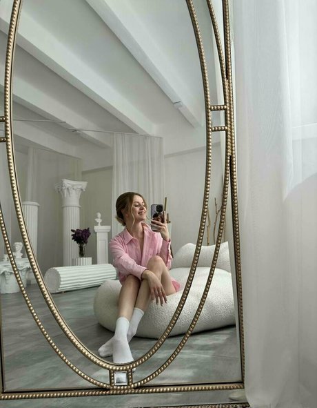 kateorkatrin nude model pic