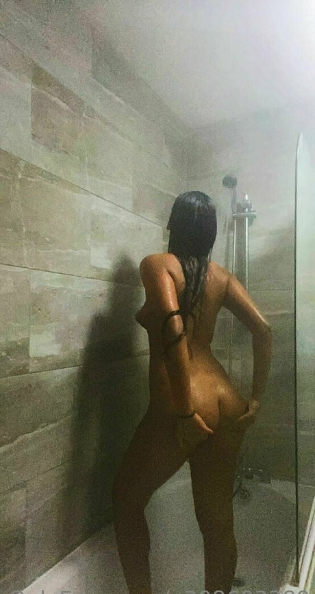 Yourkarina beautiful pornstar pictures