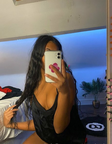 Yourkarina model pornographic img