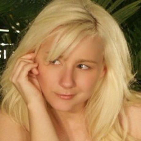 Prettiest Feet pornstar sexy pic