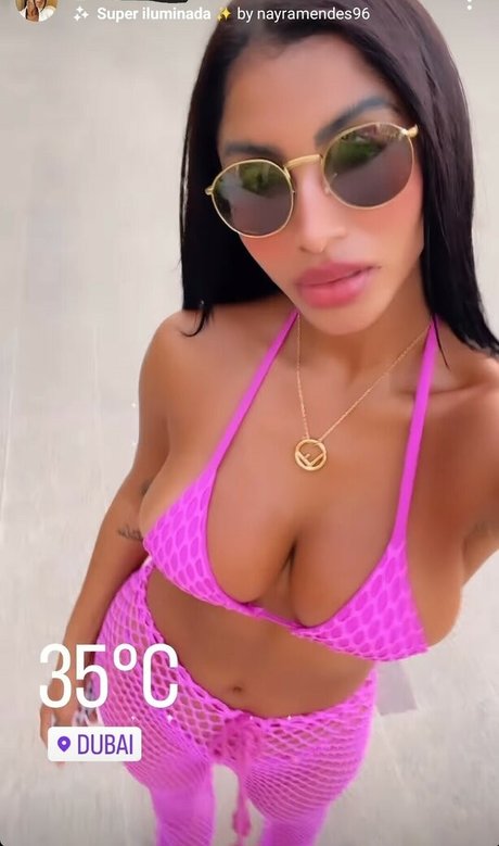 Dubai Escort star beautiful pics