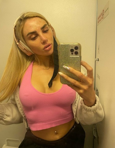 misskenzieanne nice actress pic