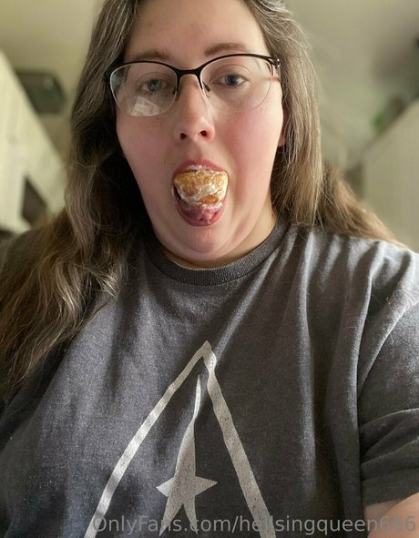 hellsingqueen666 pornstar high quality pictures