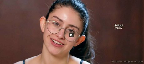 shanaxnow naked model photo