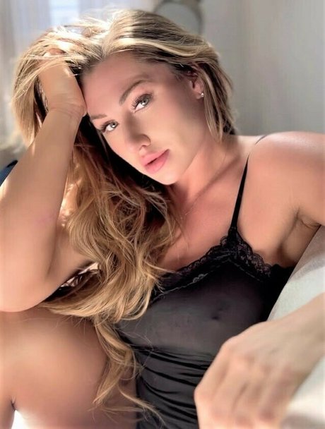 Caitlin Rice free star pic