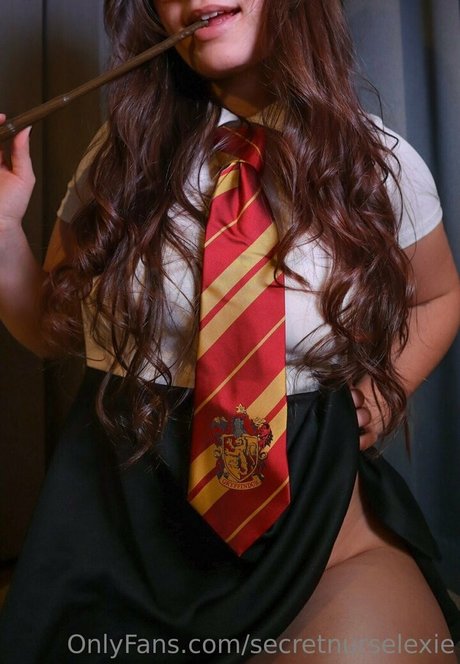 secretnurselexie star nice image