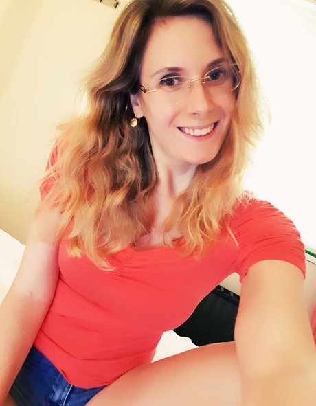 ellyedelweiss nude star pic