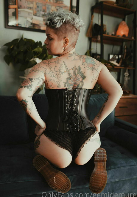 gemidemure star naked img